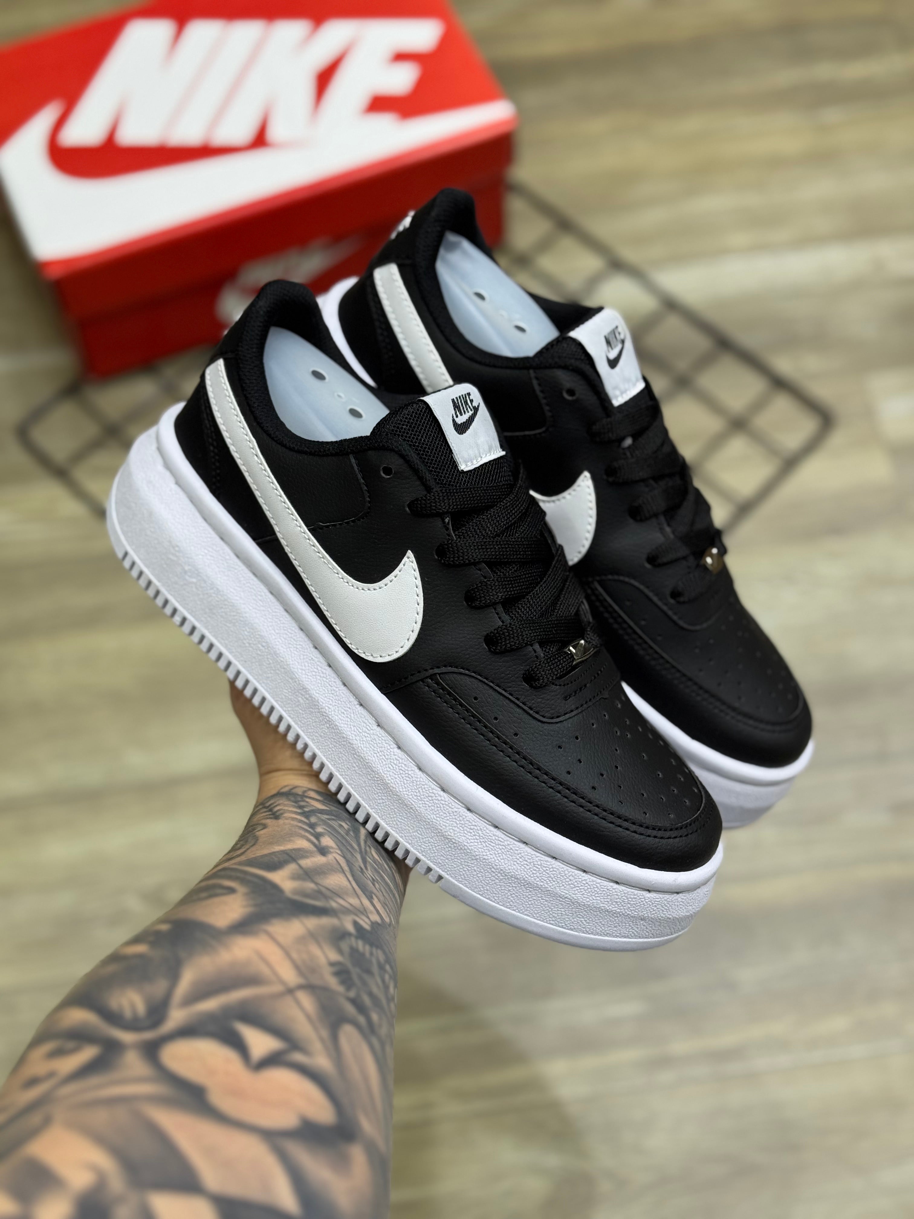 Tênis Nike Court Vision Alta Preto