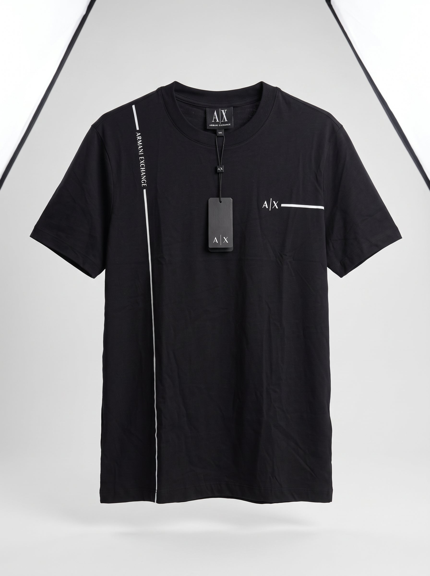 Camiseta "AX" Preta