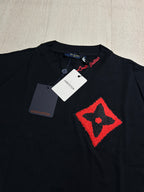 Camiseta "LV" Monograma Red