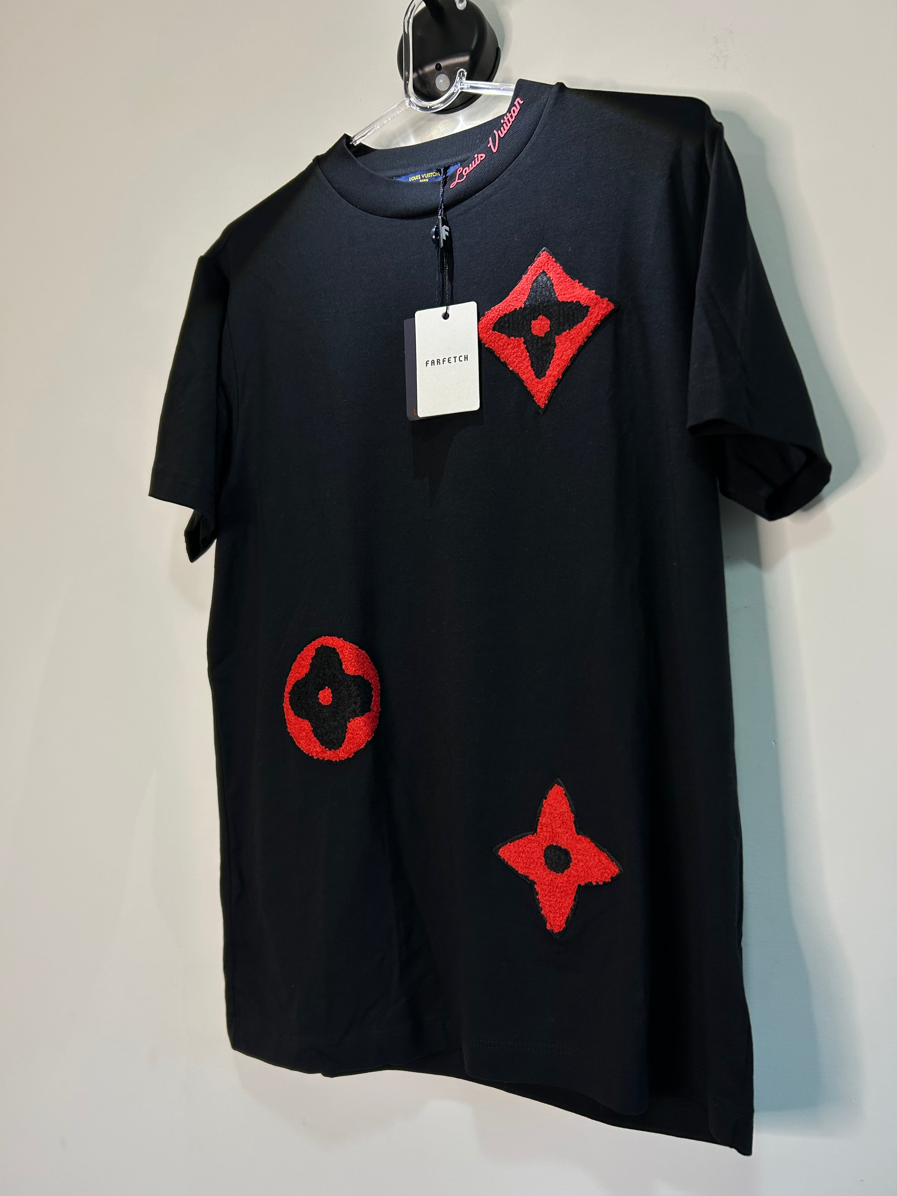 Camiseta "LV" Monograma Red