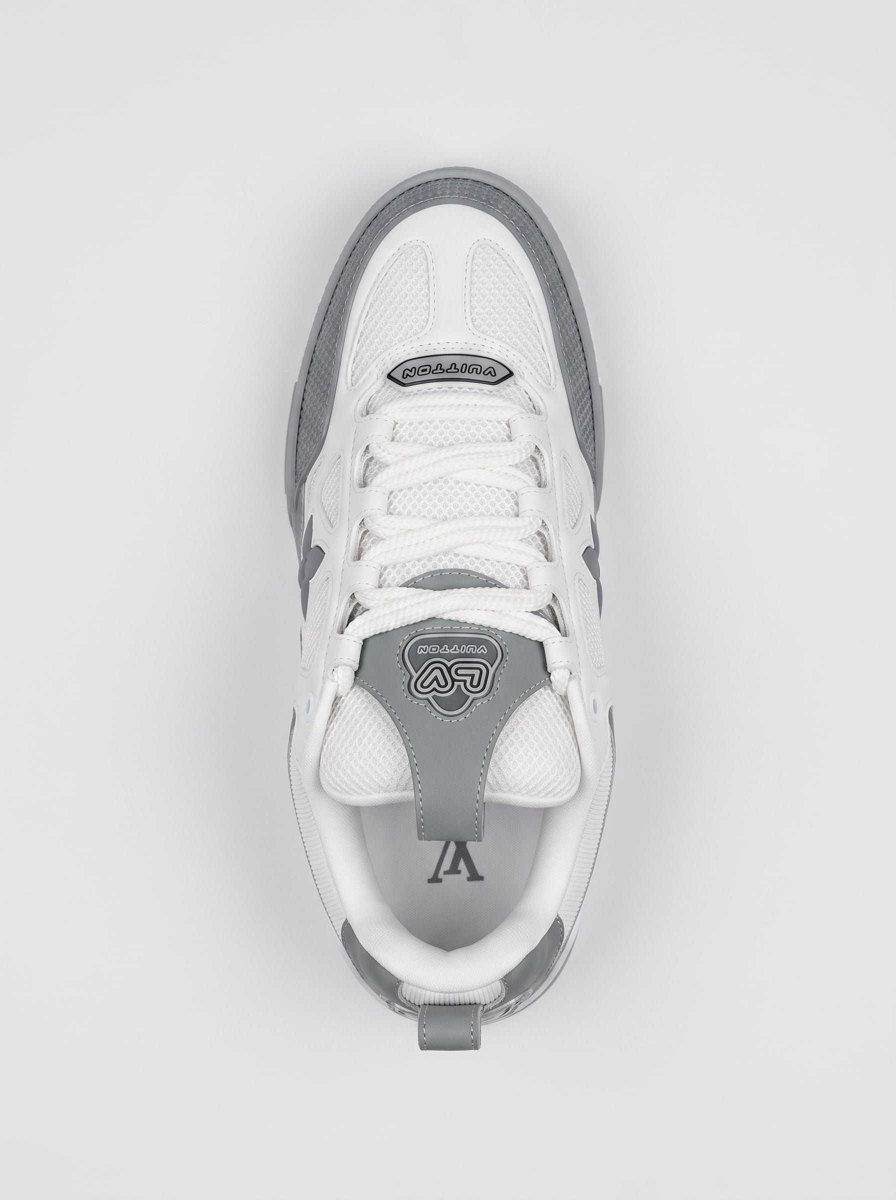 Tênis "LV" Skate Cinza e Off-White