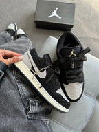 Tênis Nike Air Jordan 1 Low Preto Brilho