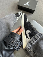 Tênis Nike Air Jordan 1 Low Preto Brilho