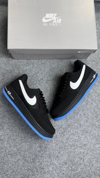 Tênis Nike Air Force 1 Preto e Azul