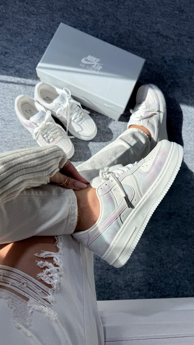 Tênis Nike Air Force 1 Rosa Metalico